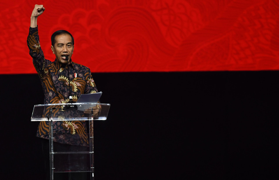 Presiden Joko Widodo menyampaikan sambutan dalam peresmian pembukaan Rapat Kerja Nasional (Rakernas) I PDI Perjuangan di Jakarta, Jumat (10/1/2020).