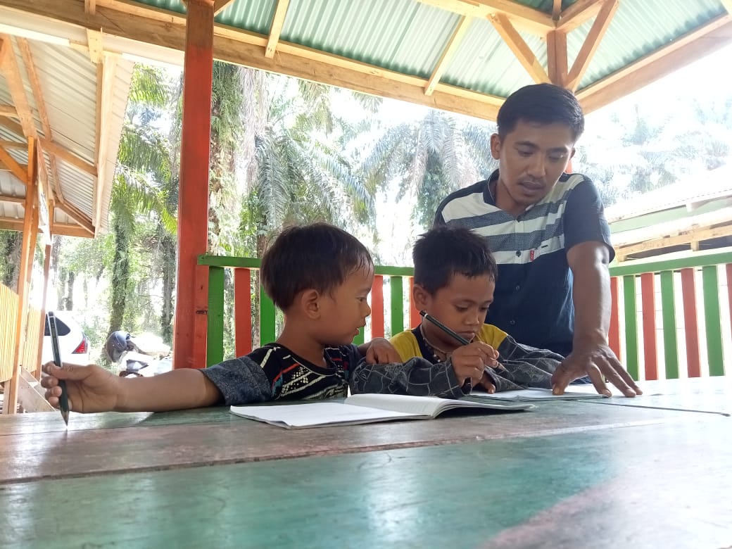 2c00c4b4ecec3b2e79b812f397a5405a