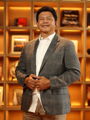 Ari-Dono-Sukmanto Ari-Dono-Sukmanto